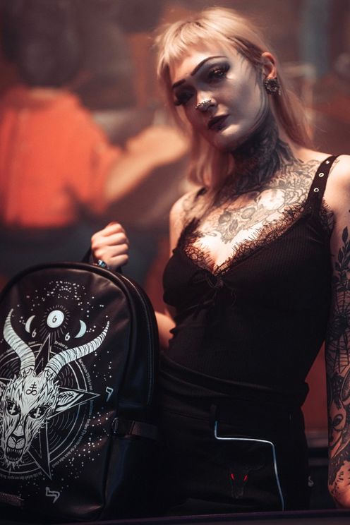 Evil got backpack - Babashope - 7